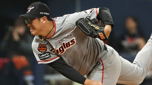 '숨은 MVP' 한화 장민재 "정말 마법에 걸렸네요"