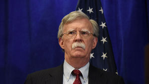 볼턴 "INF 탈퇴 통보 적절한 때 이뤄질 것…러 조약 준수 난망"