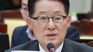 박지원 "전두환, 광주에서 역사의 법정에 세워야"
