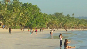 필리핀 보라카이 섬, 6개월 만에 개방&hellip;관광객 인원 제한