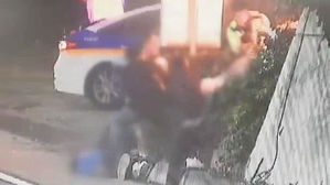 사고 차량에 불, 운전자는 기절&hellip;번지기 직전 극적 구조