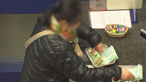 [친절한 경제] 60대 소비성향 '뚝'&hellip;지갑 못 여는 이유