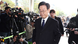 이재명 늦은 점심식사…"조사 사실상 다 끝나"