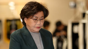 검찰, '사업가 금품수수 의혹' 이혜훈 의원 무혐의 처분