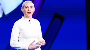 [SDF2018 포토] '당당하게 맞서는 용기'로 강연하는 로즈 맥고완