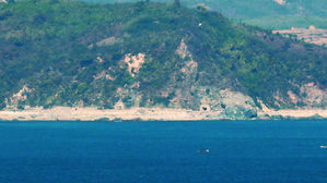 국방부 "北 개머리지역 해안포 1개 계속 열려&hellip;전통문 발송"