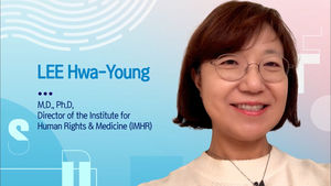 [SBS D포럼] 이화영 인권활동가와 참석자들 '용기를 낸 사람들'