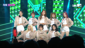 [SBS Star] VIDEO: Weki Meki Confesses Love to Its 'Crush'!