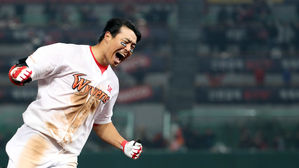 한동민 연장 10회말 끝내기 홈런&hellip;SK, 6년 만에 한국시리즈 진출