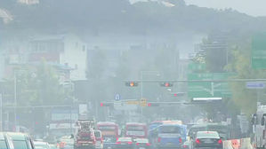 내일도 미세먼지 '나쁨'&hellip;목요일쯤 전국 씻어줄 빗방울