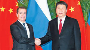 美 압박 속 시진핑, 러시아 총리 만나 "국제 정의 수호하자"