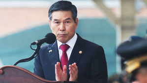 정경두 "굳건한 한미 동맹 바탕, 한반도 비핵화&middot;평화 정착 실현"