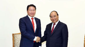 최태원 SK회장, 베트남 총리 면담&hellip;"투자 확대 희망"