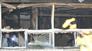 [포토] 철골만 남은 종로 고시원&hellip;화재 정밀 감식