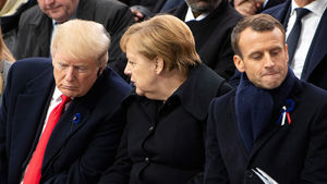 메르켈, 트럼프와 각세운 마크롱 두둔&hellip;"유럽군 창설해야"