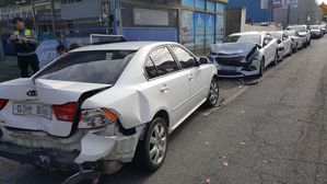 대낮 만취운전자 전진&middot;후진 주차 차량 들이받아&hellip;6대 파손