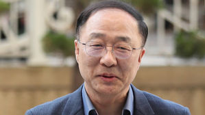 홍남기 오늘 인사청문회&hellip;정책 소신&middot;군 면제 논란 전망