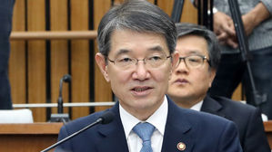 법원행정처장, '사법농단 수사' 비판 논란&hellip;"해부는 부적절"