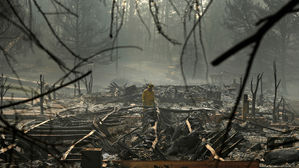 캘리포니아 산불 복구비 삭감 엄포로 역풍 맞은 트럼프