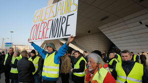 '유가상승 불만'&hellip;프랑스 전역서 로터리&middot;고속도로 봉쇄 시위