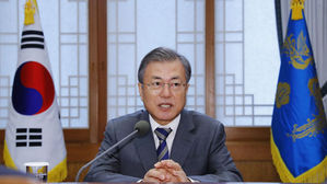 문 대통령 "경제 어렵다는 얘기 많아…예산 신속 집행해 성과 내야"