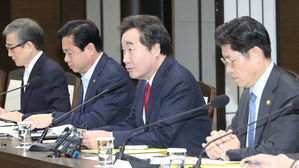 이 총리 "대화&middot;타협으로 노동문제 해결해야"