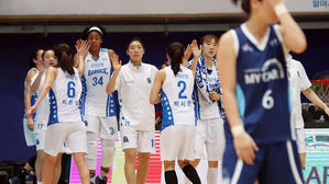 우리은행, 신한은행에 29점 차 대승&hellip;개막 7연승