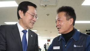 광주시장-현대차노조 첫 만남&hellip;광주형 일자리 입장차만 확인