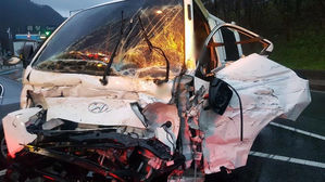 빗길 옥천 경부고속도로서 차량 4대 추돌&hellip;8명 부상