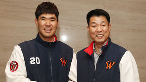 프로야구 SK, 이재원과 4년 69억 원에 계약&hellip;내부 FA 모두 잡았다