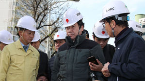이 총리, 온수관 파열현장 찾아 "일말의 불안감도 없게 복구하라"