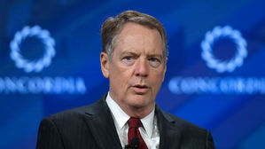 "USTR 대표, 트럼프에 '대중 추가관세'로 더 큰 압박 요구"