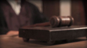 '블랙리스트' 수사 받는 판사가 '블랙리스트' 재판? 적절성 논란