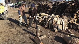 [수도권] 소외계층에게 훈훈함을&hellip;사랑의 땔감 나누기