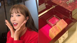 [스브스타] 홍진영 자매가 아파트 경비원으로부터 받은 크리스마스 선물