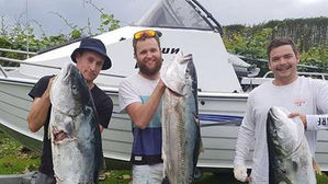 갑자기 달려든 상어 '공포의 공격'&hellip;아찔한 극적 생존기