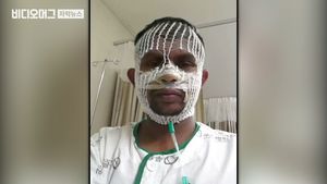 불길에 갇힌 할머니 구한 외국인, 한국 영주권 받는다