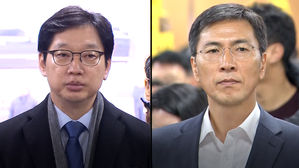 [영상] 같은 날 피고인으로 법원 온 안희정과 김경수 출석 현장