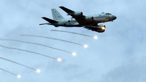 日 방위성 "자위대 초계기, 韓함정 레이더 전파 지속적으로 받아"