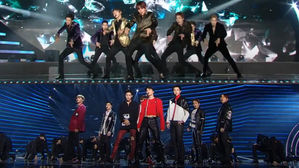 [SBS Star] VIDEO: EXO Turns up the 'Tempo' with the Stage of 'Love Shot'