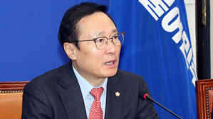홍영표 "김태우 거짓말에 놀아나는 국회 안 돼"