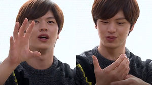 [SBS Star] VIDEO: BTOB Yook Sungjae Tracks His Orders Online to Get Rid of Stress?