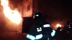 부산서 주점 화재&hellip;"청소년들 폭죽 터트린 뒤 불났다"