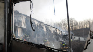 안성 돈사 화재&hellip;돼지 3천 마리 죽어