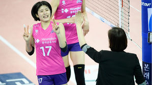 '이재영 26득점' 흥국생명, IBK 4연승 저지&middot;선두 탈환