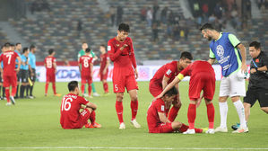 베트남 언론&middot;축구 팬들, 박항서호 역전패에 "졌잘싸"
