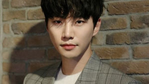 [SBS Star] 2PM JUNHO Takes the Role of Righteous Lawyer in a New Drama