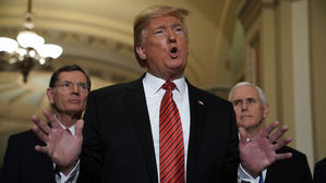 트럼프 "FBI 수사 보도, 가장 모욕적인 기사&hellip;마녀사냥"