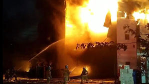 인천 플라스틱 제조공장에 큰불&hellip;4시간 만에 꺼져