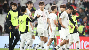 '김민재 데뷔골' 한국, 키르기스스탄 꺾고 16강 진출